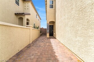 Building Photo - 155 Volti Subito Way