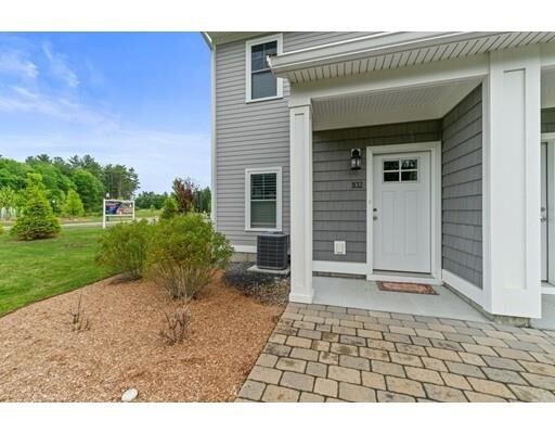 Building Photo - 15 Sconset Way