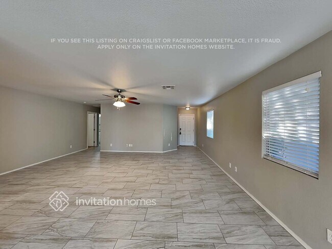 Foto del edificio - 1039 E Desert Moon Trail