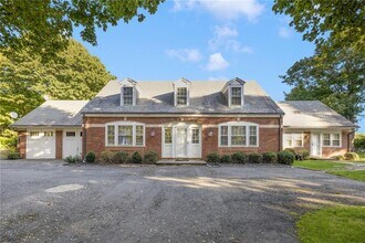 Building Photo - 8 Brenton Rd