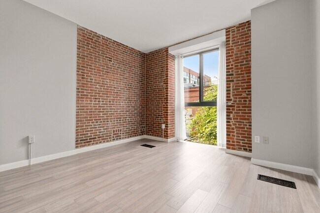 Foto del edificio - 42 8th St