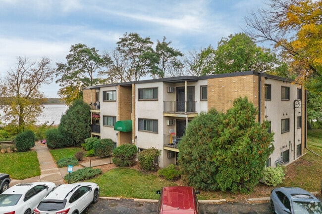 Building Photo - Langdon Lake Apartments