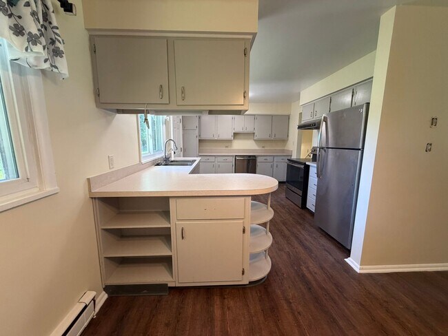 Foto del edificio - 3737 W Howell Rd