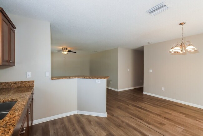 Foto del edificio - 3506 E 11th Ave