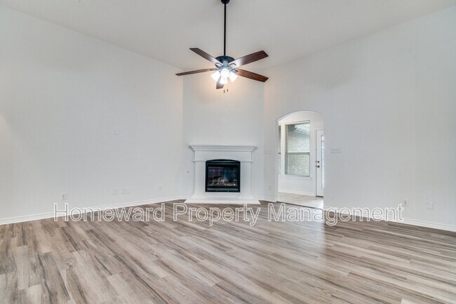 Foto del edificio - 3502 Thunder Dr