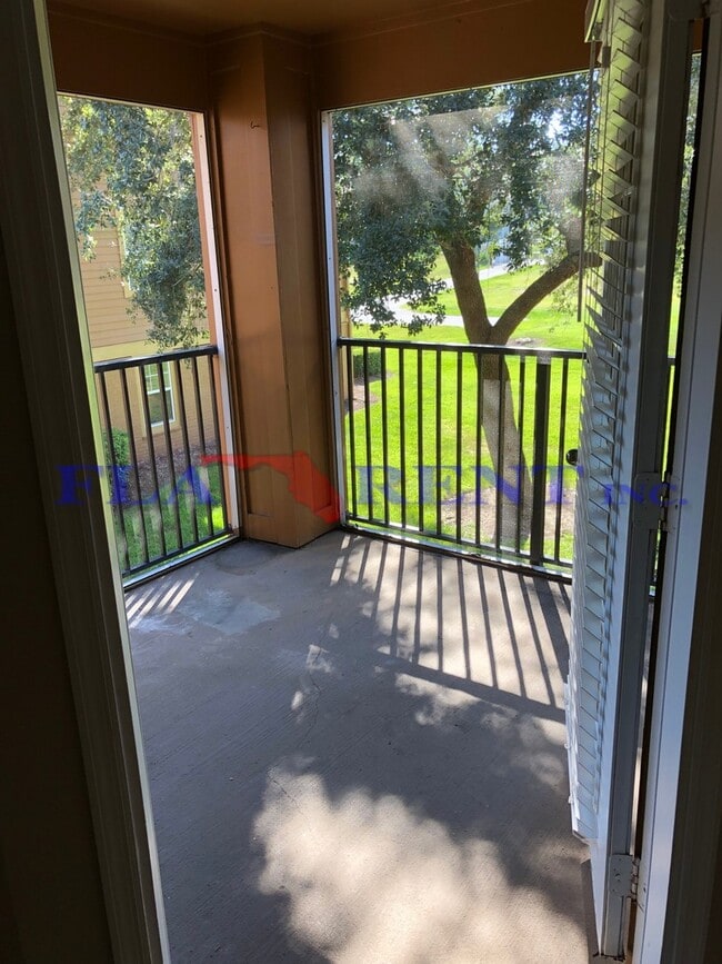 Building Photo - Spacious 2/2 Condo in Sable Point within gated community