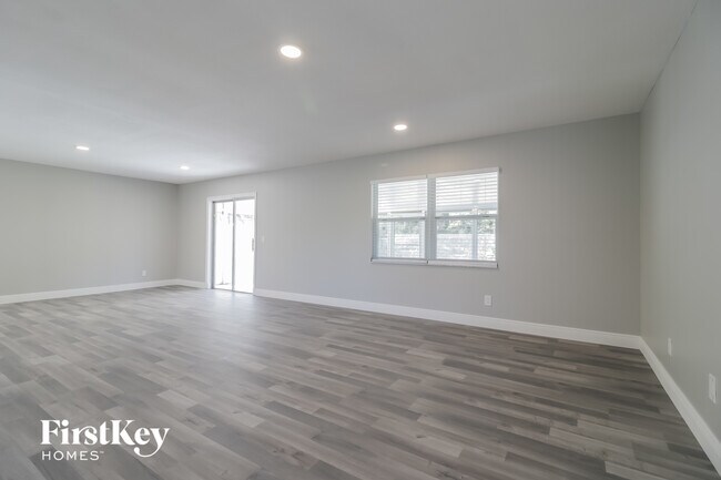 Foto del edificio - 550 Meadowvale Dr