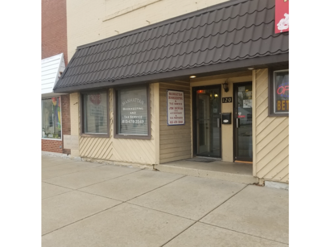 120 E North St Unit B1 2F, Manhattan, IL 60442 Room for Rent in Manhattan, IL