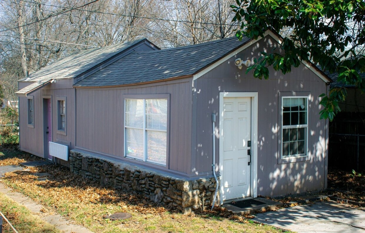 Primary Photo - 1 Bed | 1 Bath in Midtown Tulsa!