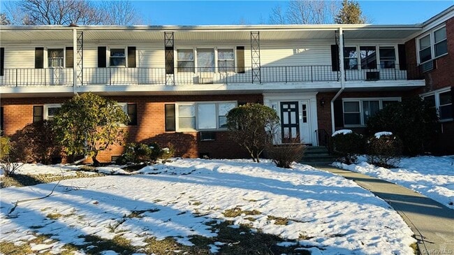 Building Photo - 13 Sussex Ct