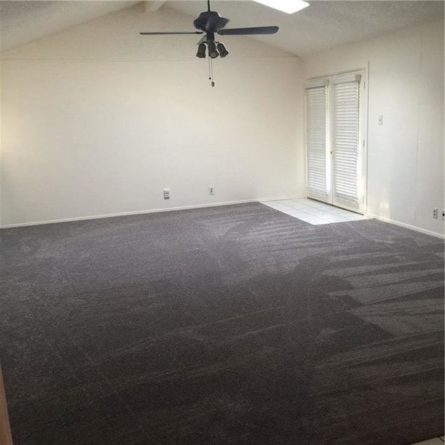 Building Photo - 1105 Spring Brook Dr