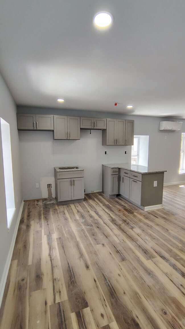 Building Photo - 3412 N 19th St