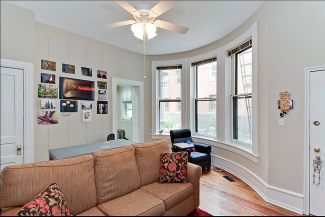 Building Photo - 408 Seward Square SE