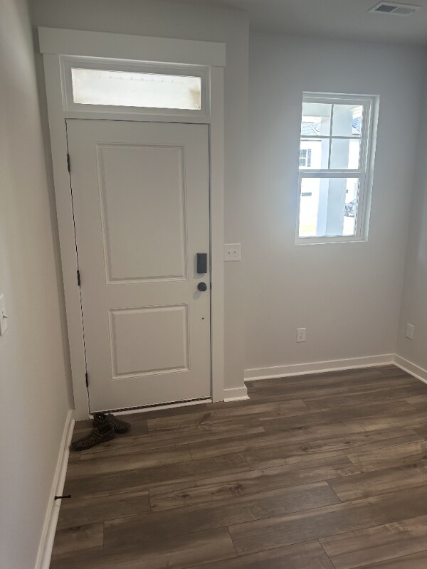 Foto del edificio - 3033 Finchborough Ct