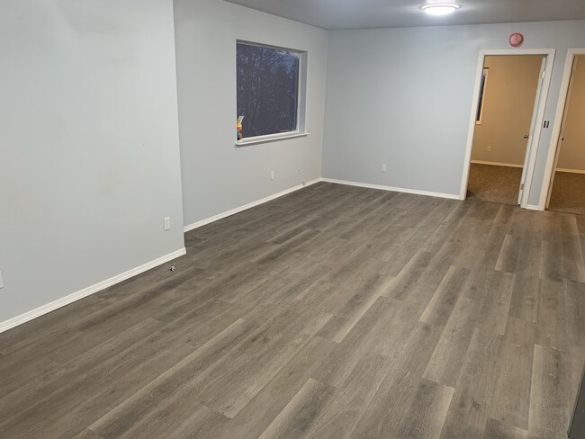 Building Photo - 4825 Dollar Rd