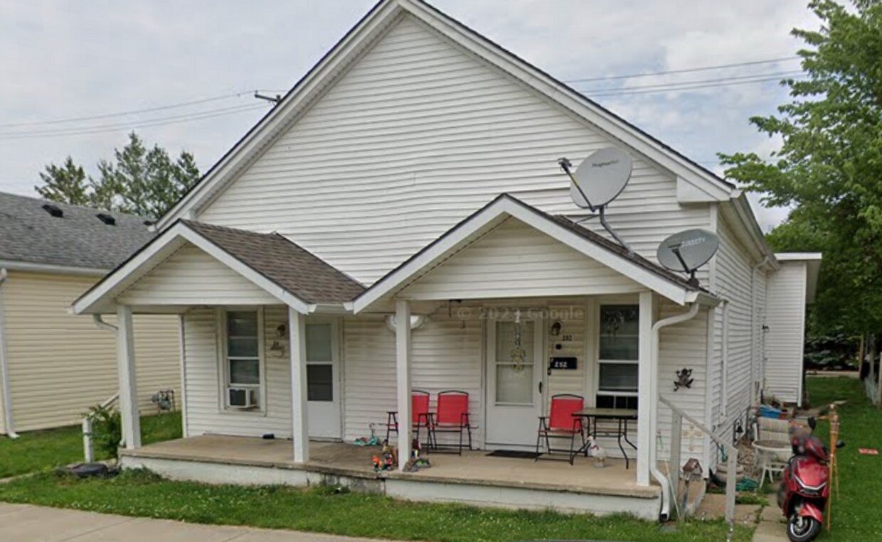 Primary Photo - 250 E Pennsylvania St