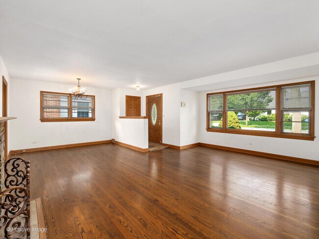Foto del edificio - 4216 Forest Ave