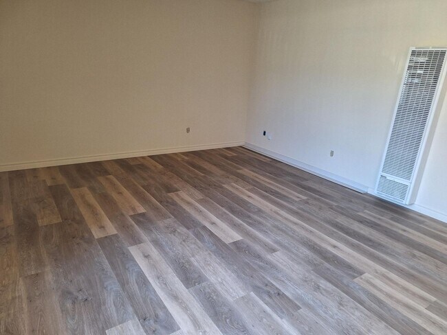 Foto del edificio - 3751 Clairemont Mesa Blvd