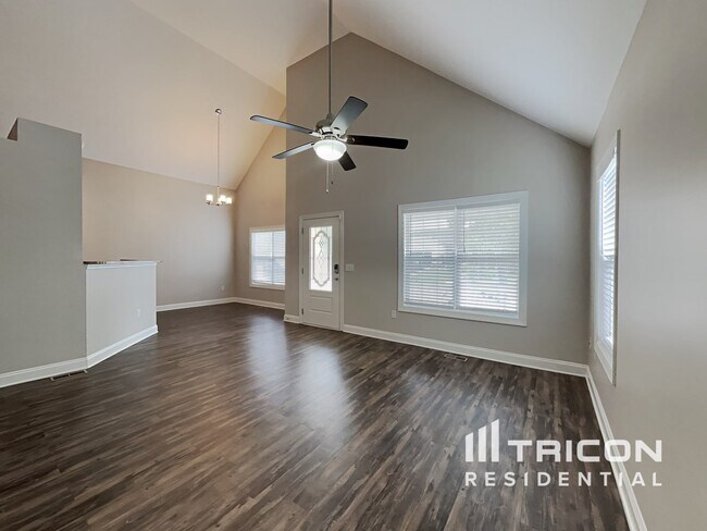 Foto del edificio - 953 Loch Lomond Cir