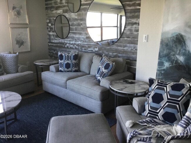 Building Photo - 1571 S Atlantic Ave