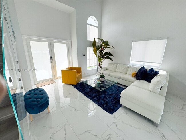 Building Photo - 1533 SW 154th Path