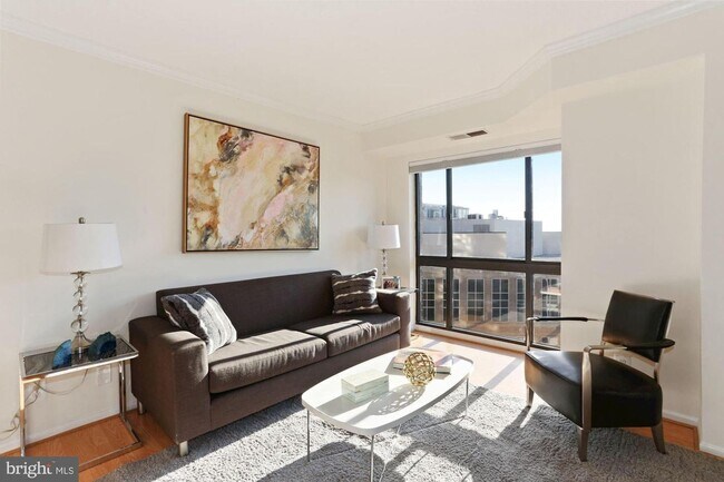 Foto del edificio - Move In Ready!