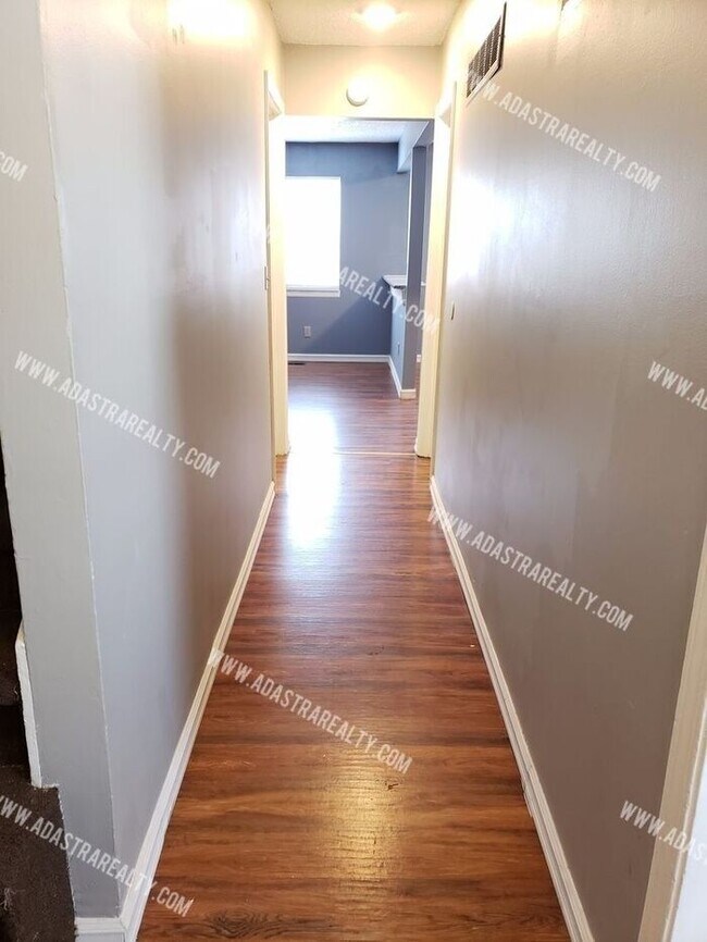 Building Photo - 9164 W 78th Terrace