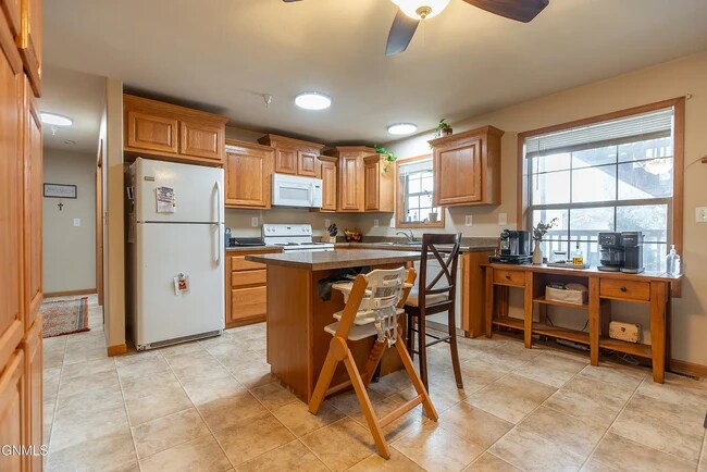 Cocina - 408 S Washington St