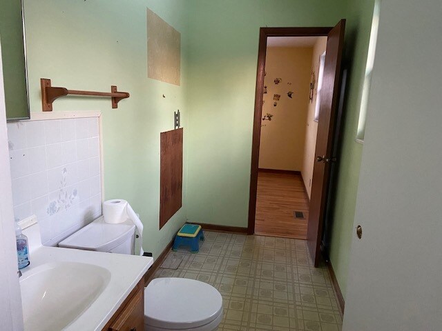 Foto del edificio - 8833 E 121st St