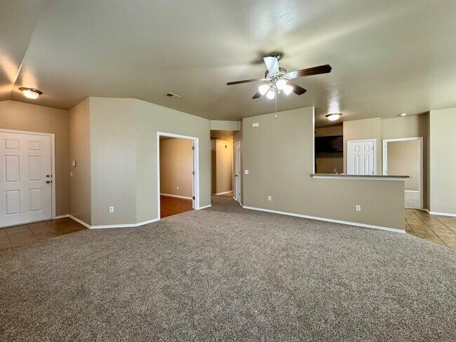 Foto del edificio - 422 Oregon Trail