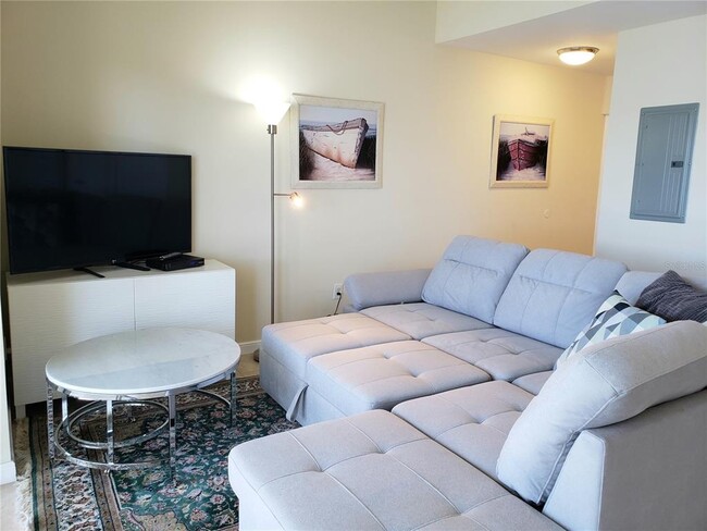 Building Photo - 8800 Bay Pines Blvd