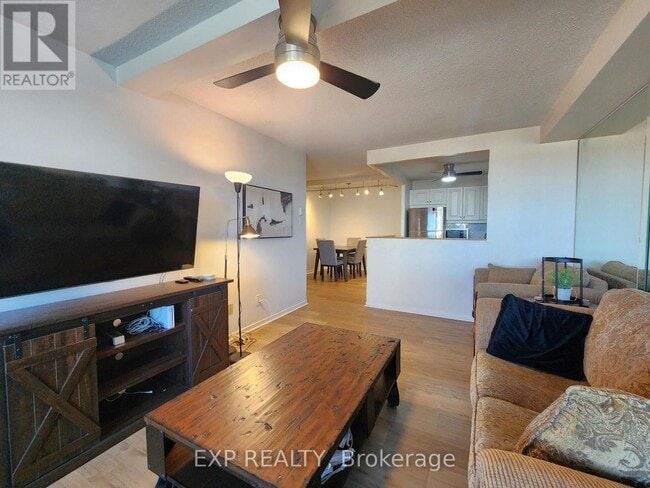 Building Photo - 1380 Prince of Wales Dr