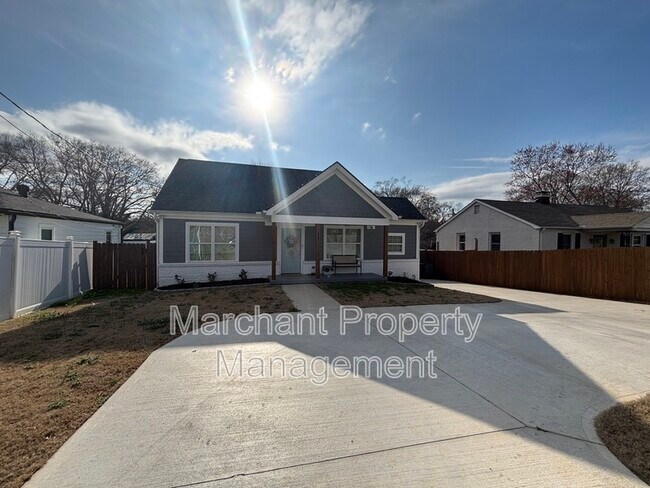 Building Photo - 117 Crane Ave
