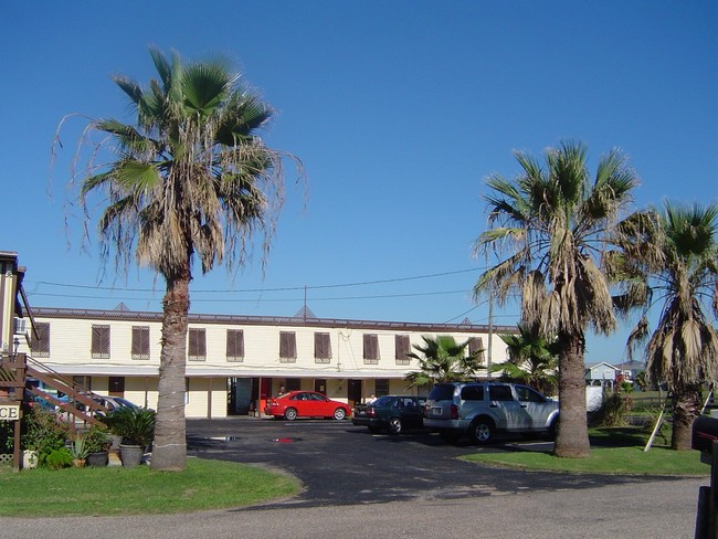 Building Photo - Surfside