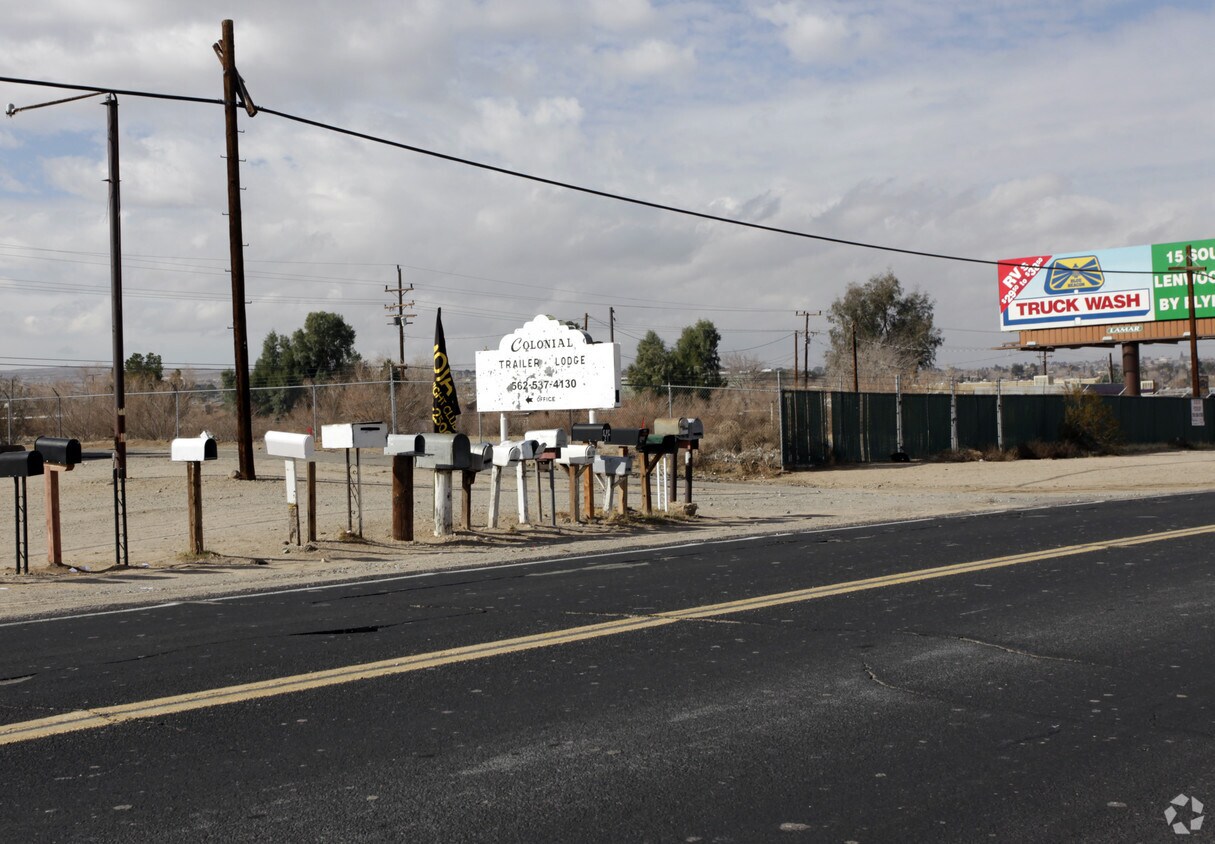 Foto del edificio - Colonial Mobile Home Park