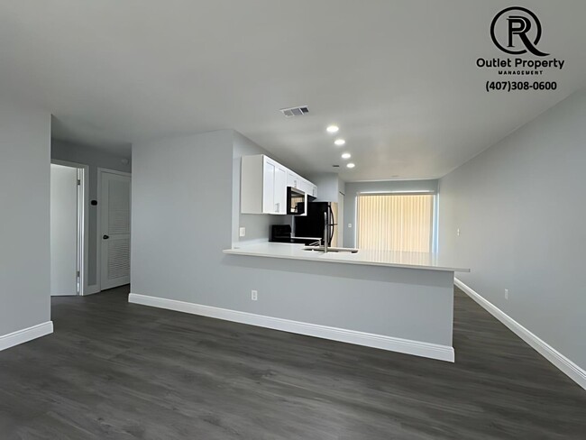 Building Photo - 440TRU
