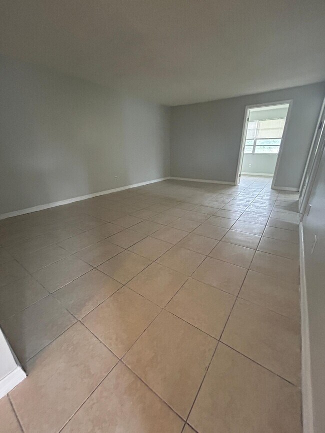Foto del edificio - 3208 Louisiana Ave