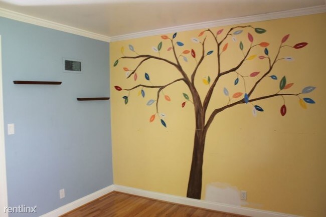 Foto del edificio - 4 br, 3 bath House - 16 Wakerobin Rd