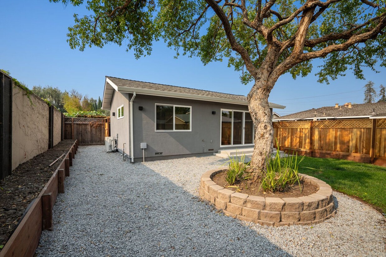 Foto principal - Pet Friendly | Built in 2020 | San Jose Ex...