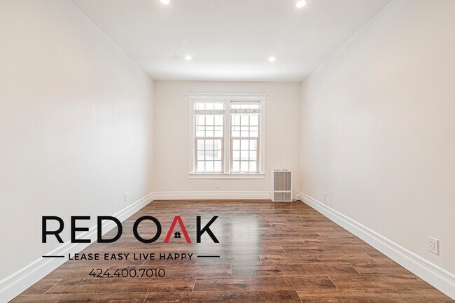 Foto del edificio - 3425 Walton Ave