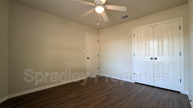 Building Photo - 4604 Lowes Dr