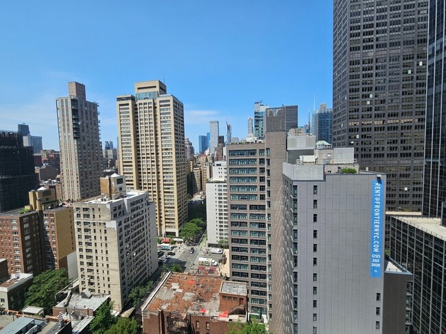 Foto del edificio - 222 E 39th St