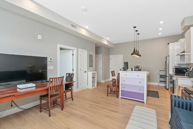 Foto del edificio - 240 Mystic Ave