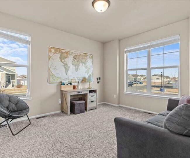 Foto del edificio - Modern 4-Bedroom Home in Desirable Promontory Neighborhood - Pet Friendly