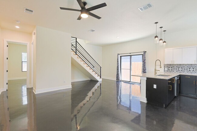 Foto del edificio - Modern 3-Bedroom Home in Denver Heights, D...