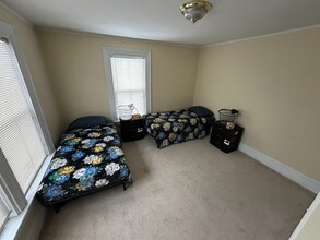 Building Photo - 60 West St