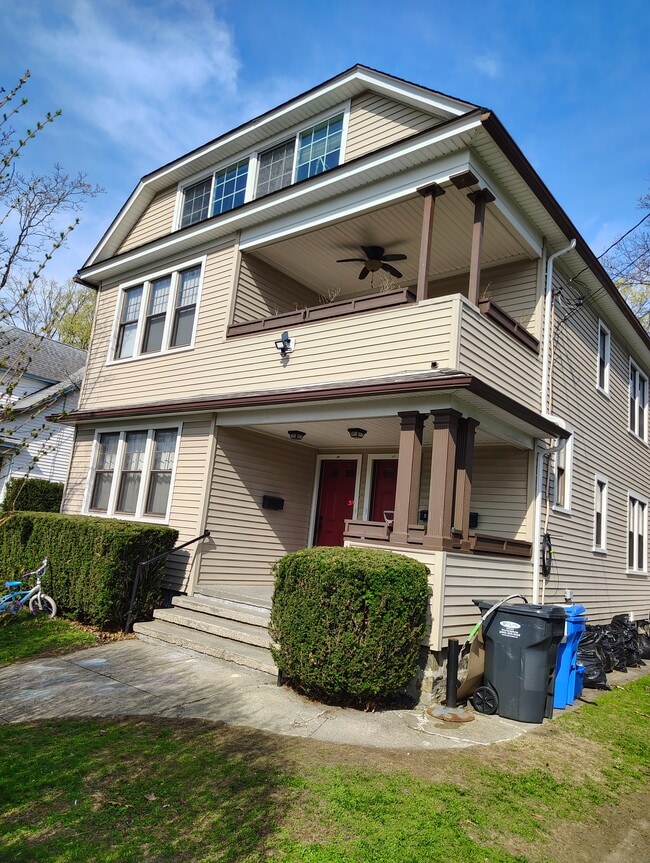 Building Photo - 45 Ardmore St
