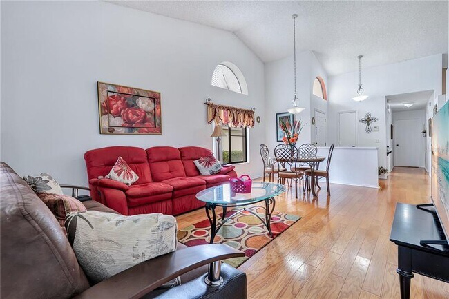 Foto del edificio - 112 Lakepointe Cir