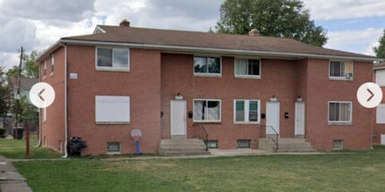 Building Photo - 807 Manning Ave