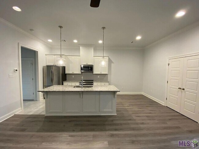 Foto del edificio - 1474 Partierre Ln
